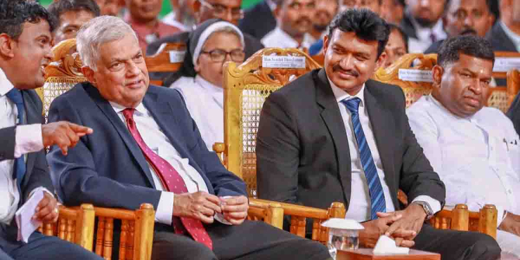 ජනවාර්ගික ගැටලුවට විසඳුම් දෙන බව රනිල් මඩකලපුවේදී කියයි! PHOTOS I Sri Lanka Latest News