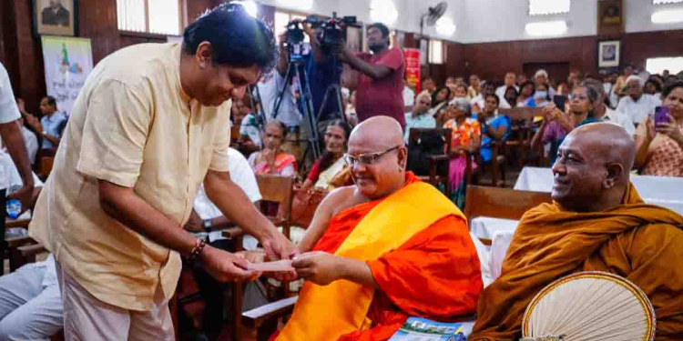 සිගරට් අරක්කු බොන්නෙ නැති විපක්ෂනායක සජිත් ප්‍රේමදාස ලංකාවේ පැරණිම ව්‍යාපාරයක් වන ‘අමද්‍යප ව්‍යාපාරය’ට පණ දෙයි! අහගන්න සජිත්ගෙ ආණ්ඩුවකින් කරන්න යන දේ! VIDEO & PHOTOS I Sri Lanka Latest News
