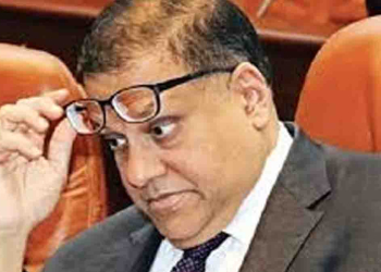 බැඳුම්කර වංචා නඩුවෙන් හිටපු මහබැංකු අධිපති අර්ජුන් මහේන්ද්‍රන් ඇතුලු 10 දෙනෙක් නිදොස් කොට නිදහස් කිරීම ශ්‍රේෂ්ඨාධිකරණයෙන් අත්හිටුවයි! Sri Lanka Latest News