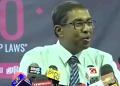 පෙළපාලියක් යන්න බෑ! වෘත්තීය සමිති නිශ්ශබ්ද කරලා! මාධ්‍යවේදීන්ටත් ලියන්න බෑ! අධිකරණයටත් බලපෑම් එල්ල කරලා! ව්‍යවස්ථාදායක සභාව පිළිගන්නෙත් නෑ! ආණ්ඩුව යන්නේ Shut Up and Sit Down පාරේ! ජනතා අයිතීන් විනාශ කරන මේ මර්දන අණපනත්වලට අත උස්සන මන්ත්‍රීවරු මතක තියාගන්න ඕන මේ නීති කවදාහරි ඒ අයටම විරුද්ධව පාවිච්චි වෙනවා කියලා! ජනාධිපති නීතීඥ සාලිය පීරිස් අලුත් සටනක් අරඹයි! VIDEO I Sri Lanka Latest News