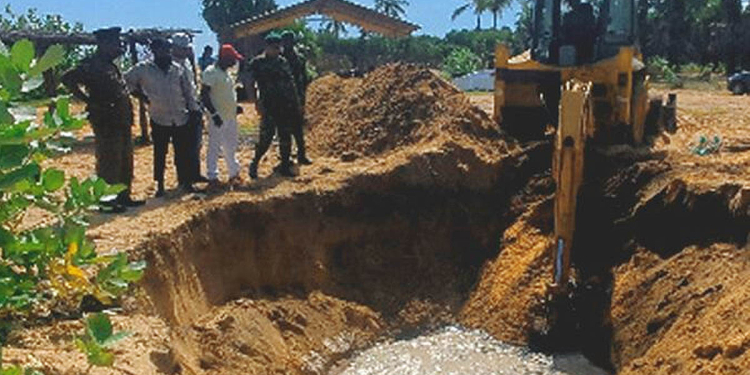 කොටි සංවිධානය හංගපු රත්‍රන් සහ ආයුධ සොයා මුලතිව්වල කැණීම් අරඹයි! Sri Lanka Latest News
