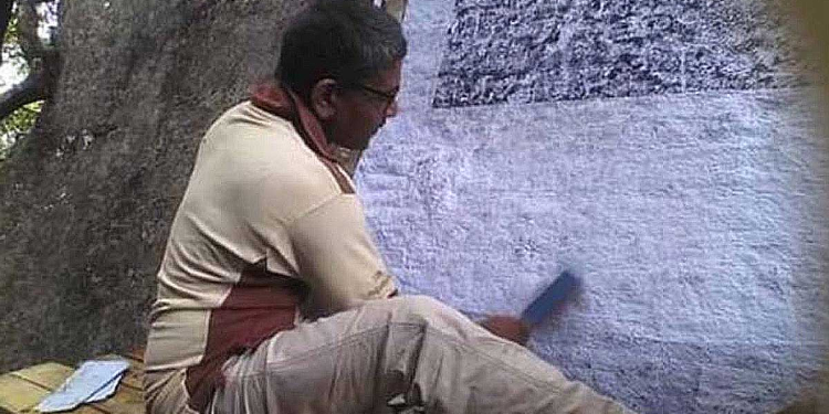 ලංකා ඉතිහාසය උඩුයටිකුරු කරන දිඹුලාගල සෙල්ලිපිය පිටපත් කිරීම් අවසන් වෙයි! Sri Lanka Latest News