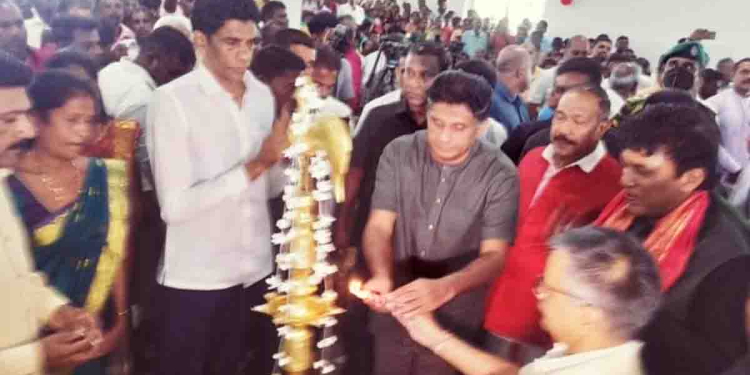 පොහොට්ටුව උදව් කළත් ජනාධිපතිවරණයෙදි රනිල්ට දිනන්න බෑ! කවුරු මොනවා කිව්වත් සජිත් දිනනවා! මේ පාර ඡන්ද වැටෙන හැටි වතුකරයේ නායකයා දිගම්බරම් කල් තියා කියයි! I Sri Lanka Latest News