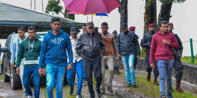 ජනපති හෝර්ටන් තැන්න බලන්න යයි! PHOTOS I Sri Lanka Latest News