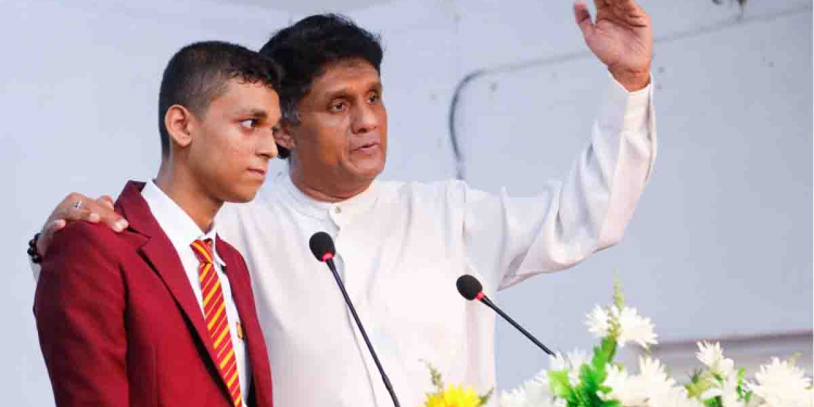 ගමට විතරක් නෙමෙයි නගරයේ පාසල්වලටත් එක සේ බෙදයි! මුල්ලේරියාවේ රාහුල විද්‍යාලයට මරික්කාර්ගේ ඇරයුමෙන් විපක්ෂනායක සක්වල වැඩසටහනෙන් සුහුරු පන්ති කාමරයක් ලබා දෙයි! VIDEO & PHOTOS I Sri Lanka Latest News