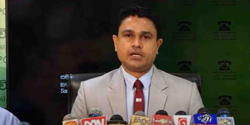 මේ රට බලාපොරොත්තු වෙන්නේ ජනතාවට වගකියන-විනය-විමර්ශනය-විගණනය තියෙන නීතිගරුක පාලනයක්! සජබ ආණ්ඩුවක් යටතේ ජනතාවට විශ්වාසය තැබිය හැකි-දූෂණ විරෝධී එවැනි පාලනයක් බිහිවෙන ලකුණු පේනවා! වටමේස සාකච්ඡාවලින් එළියට ඇවිත් සක්‍රීය ‌පාලනයකට අපි එකතු වෙමු! සියලු වෘත්තීයවේදීන්-සිවිල් සංවිධාන-මධ්‍යස්ථ මතධාරීන් සියලු දෙනා මේ පාලනයේ හවුල්කරුවන් වෙමු! දූෂණයට එරෙහිව සැබෑ සටන දියත් කරන සජිත්ගේ වේදිකාවට අද ගොඩවූ වෛද්‍ය චමල් සංජීව කරපු සුපිරි කතාව! VIDEO I Sri Lanka Latest News