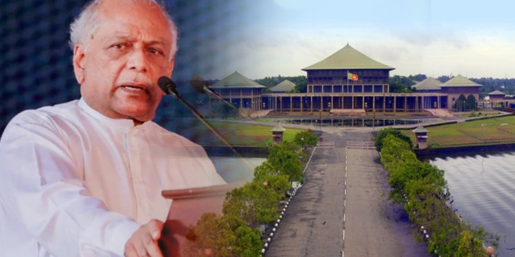 ජනාධිපතිවරණය ස්ථිරයි! අගමැති ආණ්කාරවරු, දිසාපතිවරු, ආණ්ඩු පක්ෂ මන්ත්රීවරු පාර්ලිමේන්තුවට කැඳවයි! ජූලි 31ට කලින් විමධ්යගත අරමුදල් පාවිච්චි කර අවසාන කරන්නැයි නියෝග දෙයි! වැඩේ වෙනවද බලන්න අගමැතිගේ ප්රධානත්වයෙන් කමිටුවකුත් පත්කර ගනී! Sri Lanka Latest News