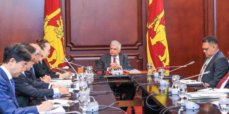ජනපති ජපන් මුදල් ඇමැති සුසුකිව හමුවෙයි! PHOTOS I Sri Lanka Latest News