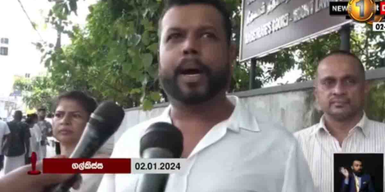 හෝටලය හදන්න ලයිසන් 11කට වඩා අරන් තියෙනවා! ලිකර් ලයිසන් තියෙනවා! ත්රීපේස් කරන්ට් එක තියෙනවා! ටුවරිස්ට් බෝඩ් අනුමැතිය තියෙනවා! සේවකයන් 92ක් වැඩ කළා! ලක්ෂ 3000ක බඩුමුට්ටු විනාශයි! කාගෙ වුවමනාවටද පොලිසිය මෙහෙම කළේ? රට පැනලා ඉන්න ජාවාරම්කාර බාසික්ගේ කියලා කඩපු Soul Beach හෝටලයේ කළමනාකාර අධ්යක්ෂගෙන් ප්රශ්න වැළක්! VIDEO I Sri Lanka Latest News