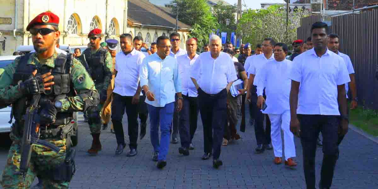 රනිල් ගාලු කොටුවේ සංචාරයක! සාහිත්‍ය උළෙලටත් යයි! PHOTOS I Sri Lanka Latest News