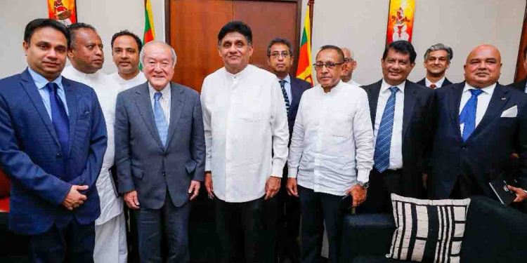 ජනපති හමුවූ ජපන් මුදල් ඇමැති විපක්ෂනායක සජිත්වත් හමුවන්න එයි! සජිත් තනියම ‌නෙමෙයි රටේ ආර්ථිකය හදන කබීර්-හර්ෂ-ඉරාන්-ගොඩහේවා-පල්ලෙවත්ත ඇතුළු ‘ටීම්’ එකම අරන් එයි! VIDEO & PHOTOS I Sri Lanka Latest News