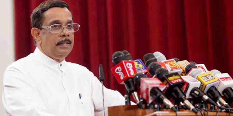 රට බංකොලොත් වුණේ… විදුලි බිල වැඩි වුණේ කොටින්ට ආයුධ දුන්න හින්දලු! මිනිස්සු දරාගන්න බැරි විදුලි බිල ගැන විපක්ෂනායක ප්‍රශ්න කරද්දී හරි අපූරු ආර්ථික විග්‍රහය කළේ ආණ්ඩුවේ රාජ්‍ය ඇමැති කෙනෙක් වුණු ජගත් පුෂ්පකුමාරයි! අහල බලන්න මේ ආර්ථික විග්‍රහය! VIDEO I Sri Lanka Latest News