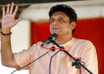 බාල බෙහෙත් නිසා නුවරඑළියේ 20කට වැඩි පිරිසක් අන්ධ වුණා! මේවා සාපරාධී මංකොල්ලකෑම්! මේ දැවැන්ත හොරකම් නිසා හිටපු සෞඛ්ය ඇමැති දැන් රිමාන්ඩ් කරලා! යුක්තිය ඉටුවෙයිද කියලා අපි බලන් ඉන්නවා! VIDEO & PHOTOS I Sri Lanka Latest News