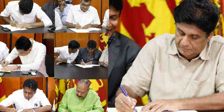 දසලක්ෂයක් ඡන්ද තියෙන වතුකරයේ ප්රබලම පක්ෂ ටික සජිත් හා සජබය සමග ගිවිසුම් අත්සන් කරයි! VIDEO & PHOTOS I Sri Lanka Latest News