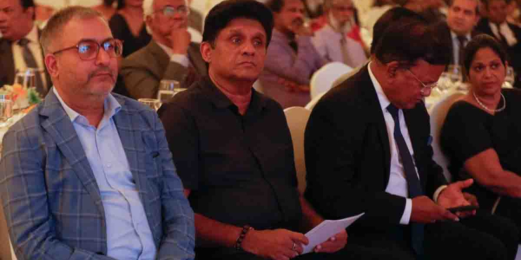 විවිධ පුද්ගලයන් හා කණ්ඩායම් ජනාධිපතිගේ කොන්ත්‍රාත් බාර අරන් ජනාධිපති ක්‍රමය අහෝසි කරන්න කතා කරනවා! සජබෙ ප්‍රතිපත්තියත් විධායකය අහෝසි කිරීම! ඒකෙ ගැටලුවක් නෑ! ඒත් ඒ මුවාවෙන් ජනාධිපතිවරණය නොතියා ඉන්න හදනවා නම් ඒකට අපි ඉඩ තියන්නේ නෑ! අපි විධායකය අහෝසි කරන්නේ ඡන්ද අයිතිය ජනාතාවට දීමෙන් පස්සේ! සජිත් සජබෙ නීතීඥ සමුලුවේදී ස්ථාවරය පැහැදිලි කරයි! VIDEO & PHOTOS I Sri Lanka Latest News