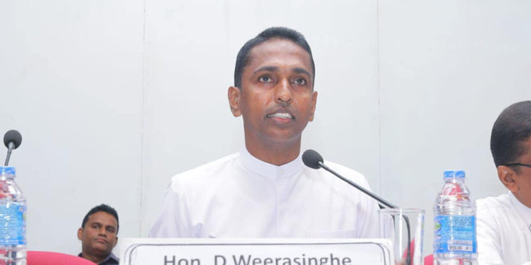 මුහුද හත්ගව්වක් තියා ජනාධිපති අපේක්ෂකයන් ගැන තැන් තැන්වල කියවලා වැඩක් නෑ! රනිල් එජාපයට කළ විනාශය මෛත්‍රී ශ්‍රීලනිපයට කළා! ඒ විනාශය අපි පොහොට්ටුවට වෙන්න දෙන්නේ නෑ! I Sri Lanka Latest News