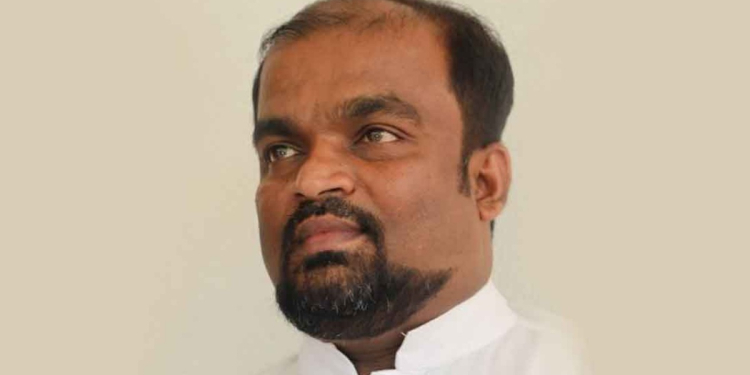 ආණ්ඩුවට එකක් අඩුවෙයි! සනත් වෙනුවට ආ ජගත් දිවුරුම් දුන් හැටියෙම විපක්ෂයේ වාඩිවෙයි! Sri Lanka Latest News