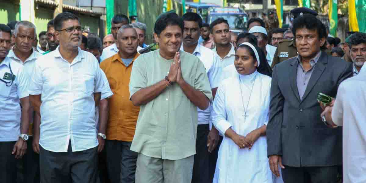 ජනාධිපතිවරණය ගැන විපක්ෂනායකගෙන් විශේෂ ප්රකාශයක්! විධායක ජනාධිපති ක්රමය අහෝසි කරනවා කියන මුවාවෙන් මේ වසරේ පවත්වන්න නියමිත ජනාධිපතිවරණය නොපවත්වන්න හදනවා නම්… ජනතාවගේ ඡන්ද අයිතිය නැති කරන්න.. ජනවරම නැතිකරන්න හදනවා නම් අපි ඒකට ඉඩ තියන්නේ නෑ! VIDEO & PHOTOS I Sri Lanka Latest News