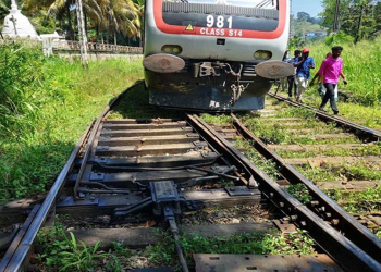 උඩරට මැණිකේ උලපනේදී පීලි පනී! Sri Lanka Latest News