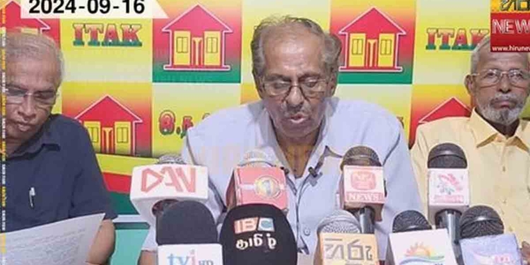 ගෙදරට ගියා! එකට ඉන්න ෆොටෝ දැම්මා! බොරු නිව්ස් ප්ලාන්ට් කළා! රනිල්ට සපෝට් කරනවා කිව්වා! අන්තිමේ මෙන්න මාවෙයි සේනාධිරාජා සුමන්තිරන් එක්ක ඇවිත් සජිත්ටම සහාය දෙනවා කිව්වා! VIDEO I Sri Lanka Latest News