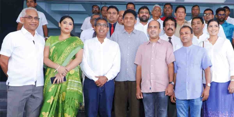 සජබයෙන් සජිත් පෙරටු කොටගෙන එන කොළඹ ටීම් එක මෙන්න! VIDEO & PHOTOS I Sri Lanka Latest News