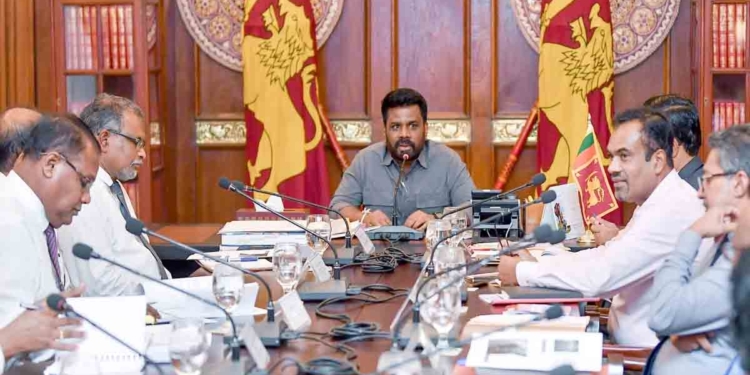 ලංකාවට වැඩියෙන්ම ආදායම් හොයන තැන් දෙකේ ලොක්කන් ගෙන්වා අනුර කතාකරයි! ආදායම් වැඩි කරගන්නා ක්රම හොයයි! PHOTOS I Sri Lanka Latest News