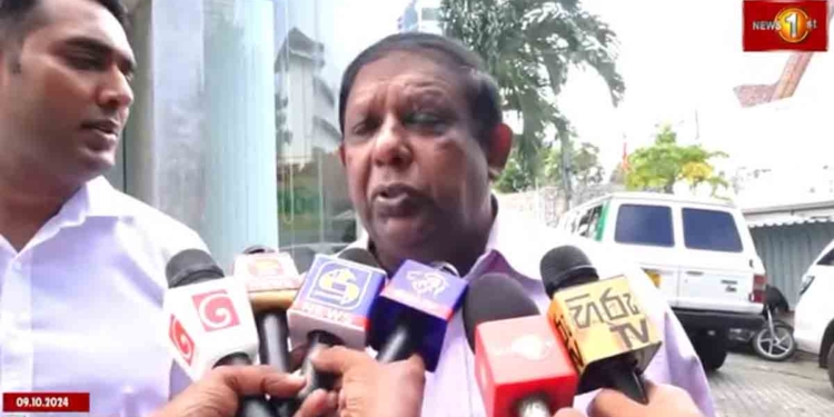 මාධ්‍යවේදියා අහපු ‘බලු කතාවට’ ලක්ෂ්මන් දීපු උත්තරේ! මහඡන්දෙදි මිනිස්සු ජාතික ජන බලවේගයට දෙන උත්තරේ බලන්නකෝ! VIDEO I Sri Lanka Latest News