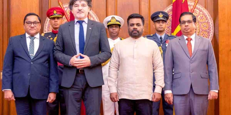 අනුර අලුත් තානාපතිවරු 10 දෙනෙක් පිළිගනී! PHOTOS I Sri Lanka Latest News