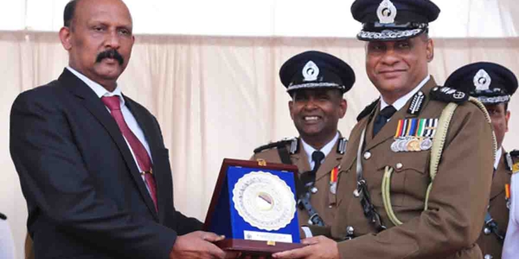 හිටපු ආරක්ෂක ලේකම් කමල්ටයි හිටපු පොලිස්පති CDටයි ශානිගේ නඩුවට නීතීඥවරු හොයාගන්න වෙයි! නීතිපති පෙනී සිටින්න බෑ කියයි! I Sri Lanka Latest News
