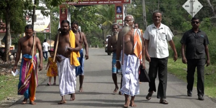 පොරොව හරහට හිටියි! දඹානේ උපනායක හූරාට ඡන්දය එපා වෙයි! Sri Lanka Latest News