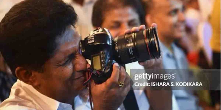 අලුත් ගමනක් යන්න ආපු අනුර අද අසරණ වෙලා! කිසිම දෙයක් කරගන්න බැරි වෙලා! VIDEO & PHOTOS I Sri Lanka Latest News