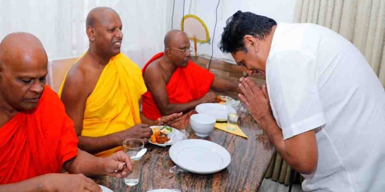 මාඉටිපේ විමලසාර නාහිමියන්ගේ 65 වැනි ජන්ම දිනය අද! සුබපතන්න විපක්ෂනායක සජිත් ගිහින්! I VIDEO I Sri Lanka Latest News