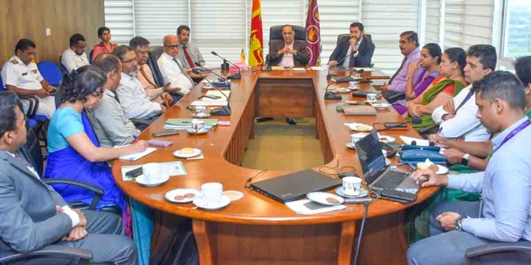 අනුරගේ ‘ක්ලීන් ශ්රී ලංකා’ වැඩ පටන් ගනී! බස්නාහිර ආණ්ඩුකාරතුමා සුපිරි වෙළඳසල් නියෝජිතයන් කැඳවයි! වැසිකිළි පද්ධතිය මහජන ප්රයෝජනයට විවෘත කරන ලෙස කළ ඉල්ලීමට එකඟතාව පළවෙයි! PHOTOS I Sri Lanka Latest News