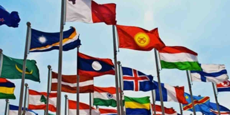 තානාපති සේවයට පිටරට ගිය හිටපු මැතිඇමැතිවරුන්ගේ දුවලා-පුතාලා ඥාතීන් 16 දෙනෙක් වහාම ලංකාවට ගෙන්වයි! මෙන්න නම් ලිස්ට් එක!  I Sri Lanka Latest News