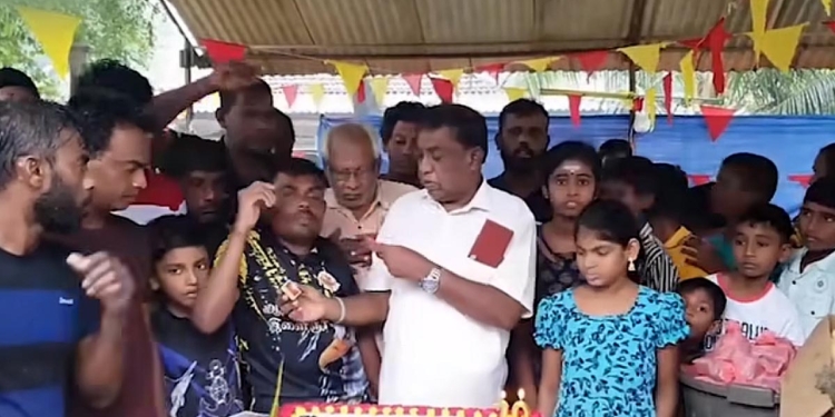 මහ වැසි මැද්දේ ප්රභාකරන්ගේ උපන්දිනය සමරයි! මස්සිනා සිවාජිලිංගම් මිනිස්සු එක්ක කේක් කපයි! පොලිසිය කරපු දේ මෙන්න! VIDEO I Sri Lanka Latest News