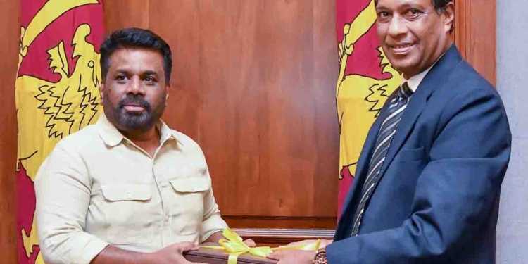 ‘කැපිල්ල’ අනුර අතටම දෙයි! PHOTOS I Sri Lanka Latest News