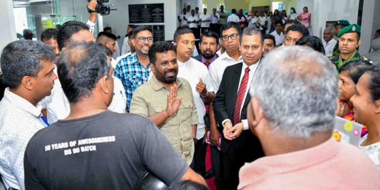 අනුර සියලුම දිසාපතිවරුන් කොළඹට කැඳවයි! රාජ්‍ය සේවය ගැන යළිත් කතා කරයි! PHOTOS I Sri Lanka Latest News