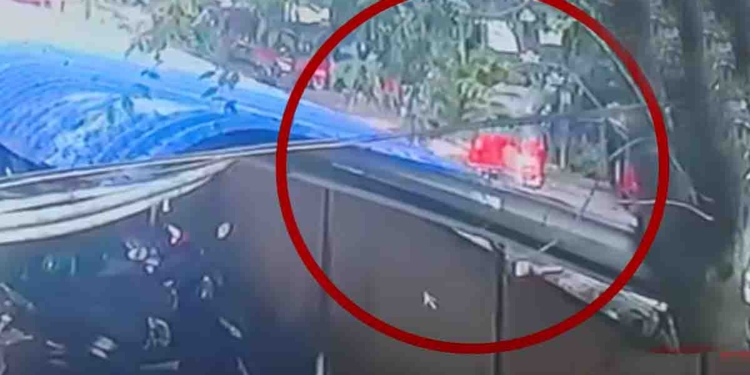 උසාවි ඉස්සරහා වෙඩි තියනවා! සමෘද්ධි නිලධාරීන්ට වෙඩි තියලා මරනවා! පාතාලය ඕන ඕන විදිහට මිනීමරනවා! VIDEO I Sri Lanka Latest News