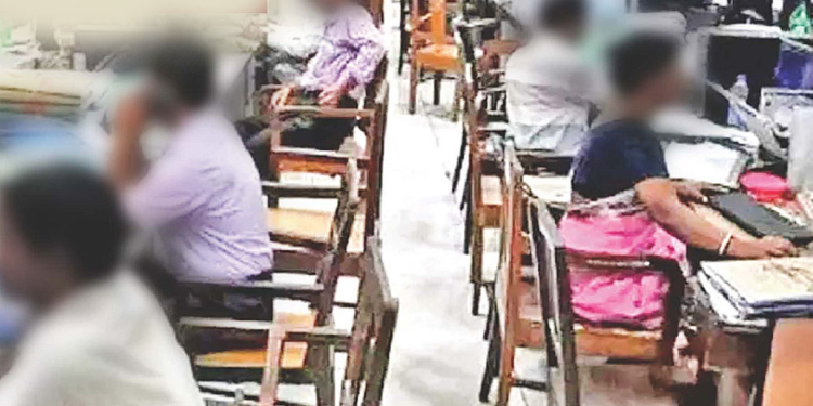ලංකාවේ 16%ක්! ආණ්ඩුවලින් තෑගි දීලා! ලක්ෂ 4ක් ගෙදර යවයි! රාජ්‍ය සේවය පරාජය වෙයිද? Sri Lanka Latest News