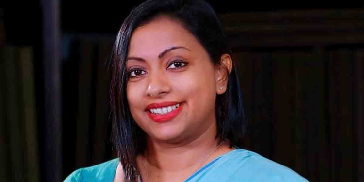 ෆේස්බුක් එකේ වට්ස්ඇප්වල මඩගහනවා! මා ගැන තිබූ මහජන විශ්වාසය පලුදු වෙලා! මාලිමා මන්ත්‍රීවරිය CIDයට පැමිණිලි කරයි! I Sri Lanka Latest News