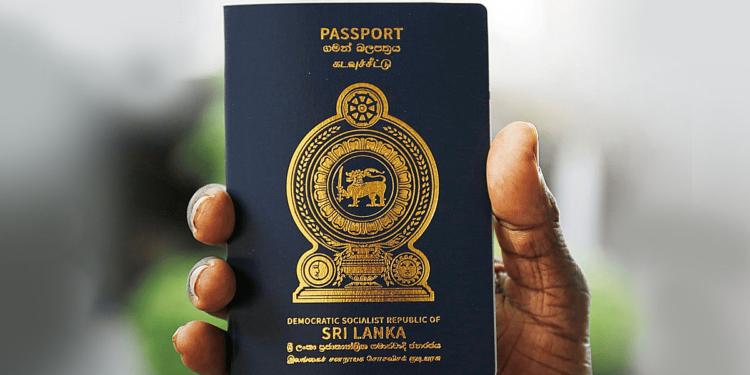 රනිල්ගේ කාලයේදී ඊ-පාස්පෝට් ලක්ෂ 50ක් මිලදී ගන්න ටෙන්ඩරය දුන්නේ කොහොමද කියලා ජාතික ප්‍රසම්පාදන කමිටුව විමර්ශනයක් පටන් අරන්! වාර්තාව සතියකින් උසාවියට එනවා! එතකොට බලාගන්න පුළුවන් කවුද මේක පිටිපස්සේ ඉන්න මහමොළකාරයෝ කියලා! Sri Lanka Latest News