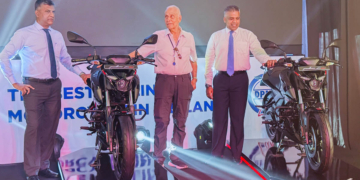 බ්‍රෑන්ඩ් නිව් බජාජ් පල්සර් N160 මෝටර් සයිකලය ඩේවිඩ් පීරිස් මෝටර් කම්පැනි එළිදක්වයි! PHOTOS I Sri Lanka Latest News