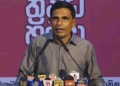 පොලිසිය බස්-ත්රීවීල්වල කෑලි ගලවන්නේ ‘ක්ලීන් ශ්රී ලංකා’ යටතේද? මහජන ආරක්ෂක ඇමැතිත් සිද්ධියට මැදිවෙයි! VIDEO I Sri Lanka Latest News