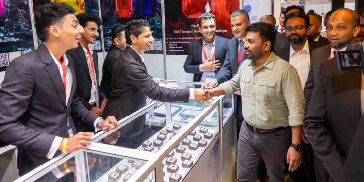 මැණික් ප්රදර්ශනය විවෘත කරන්න අනුර අද උදේ බෙන්තොට බීච් හෝටලයට යයි! PHOTOS I Sri Lanka Latest News