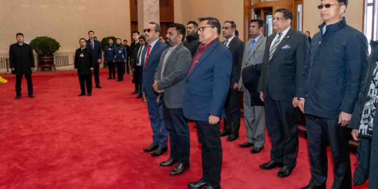 අනුර චීන නිර්මාතෘ මාඕ සේතුංට ආචාරය පුදකරන්න ප්රදර්ශන ශාලාවට යයි! PHOTOS I Sri Lanka Latest News