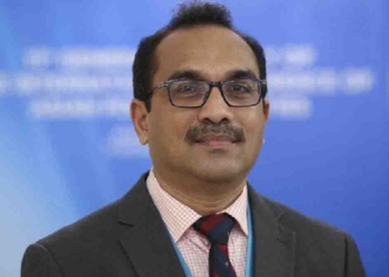 ටිකට් එක ගන්න තියෙන්නේ තුනට නැවිලා! ඩිස්ප්ලේ බෝඩ් එකක් නෑ! ලංකාවේ ප්‍රධානම දුම්රියපොළ වෙච්ච කොටුවේ තත්ත්වය ඇමැති බිමල්ම කියයි! කාන්තාවක් එවපු ‘වොයිස් මැසේජ්’ එක හැමෝටම ඇහෙන්න සලස්වයි! VIDEO I Sri Lanka Latest News