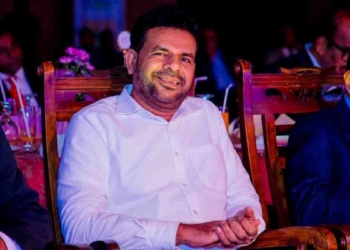 අලුත් අවුරුද්දේ වැඩ පටන් ගනිද්දීම නියෝජ්ය ඇමැති නාමල් කරුණාරත්නට බාල්දියක් පෙරළෙයි! සිංහයාගේ වල්ගය පැත්තෙන් ගැට ගහලා! VIDEO I Sri Lanka Latest News