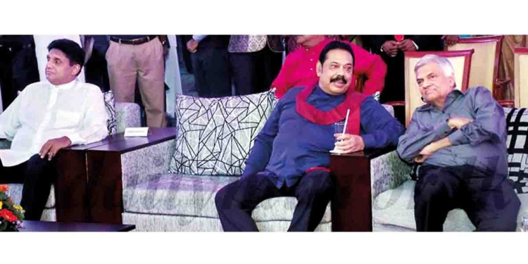 සජබය මේ දවස්වල රනිල් එක්ක එකතු වෙන්න සාකච්ඡා කරනවා! රනිල් කරපු දේශපාලන-ආර්ථික අපරාධ නිසා තමයි ජනතාව රනිල්වත් හෝදලා ගෙදර යවලා අපි ඉල්ලන්නේවත් නැතිව 159ක බලයක් අපිට දුන්නේ! මේ රට විනාශ කරපු ඒ ආර්ථික අපරාධකාරයෝ එක්ක දැන් සජබයට තියෙන සාකච්ඡා මොනවාද? මොකද්ද මේ වංචාව? බිමල් අද පාර්ලිමේන්තුවේදී සජබයෙන් කෙළින්ම ප්‍රශ්න කරයි! VIDEO I Sri Lanka Latest News