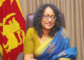 හරිනිට දැන් වැඩ වැඩියිලු! වෘත්තීය සමිති එක්ක කතාකරන්නවත් වෙලාවක් නැතිලු! අඟහරුවාදා ලොකු දෙයක් වෙන්න යනවලු! VIDEO I Sri Lanka Latest News