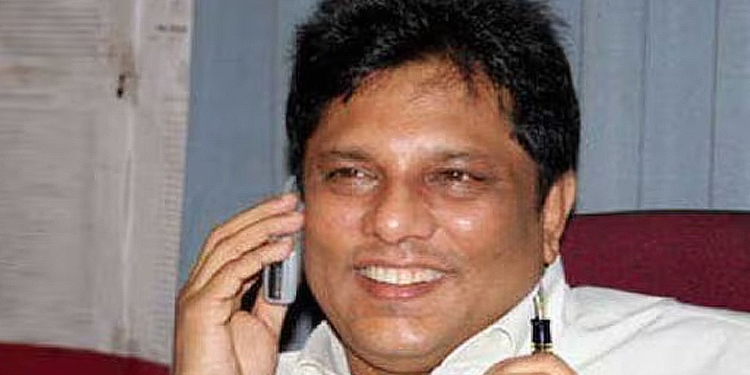 ලසන්ත මහ පාරේ මරලා දාලා අදට අවුරුදු 16ක්! තාම මරපු එවුන් හොයාගන්න බෑ! පරීක්ෂණ කරන උදවිය මේ වීඩියෝ එකෙන්වත් ඔත්තුවක් ගන්න පුළුවන් නම් හොඳයි! VIDEO I Sri Lanka Latest News